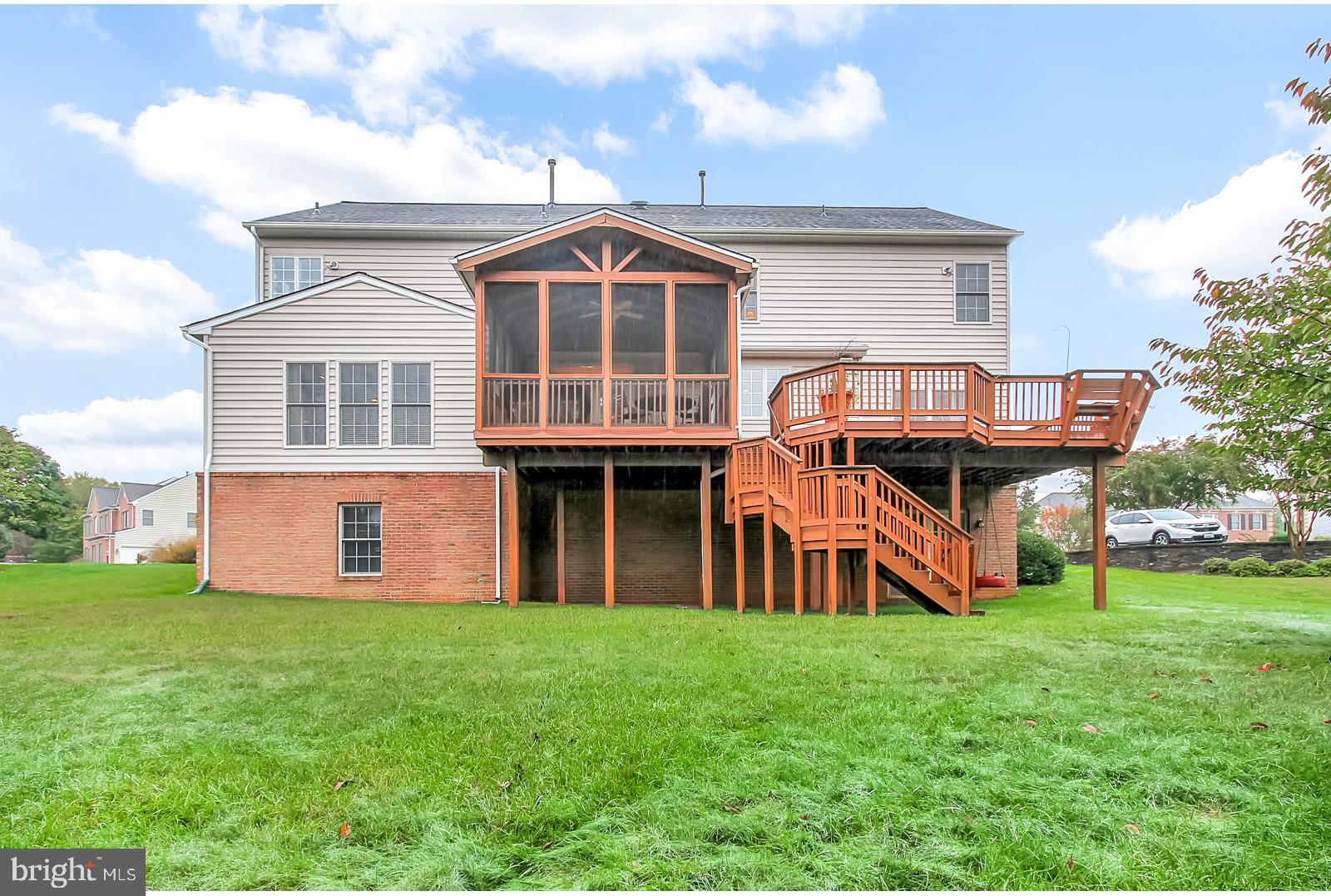603 Hawkshead Road Lutherville-Timonium, MD 21093 - Photo 24 of 28 EXTERIOR VIEW OF LARGE YARD
