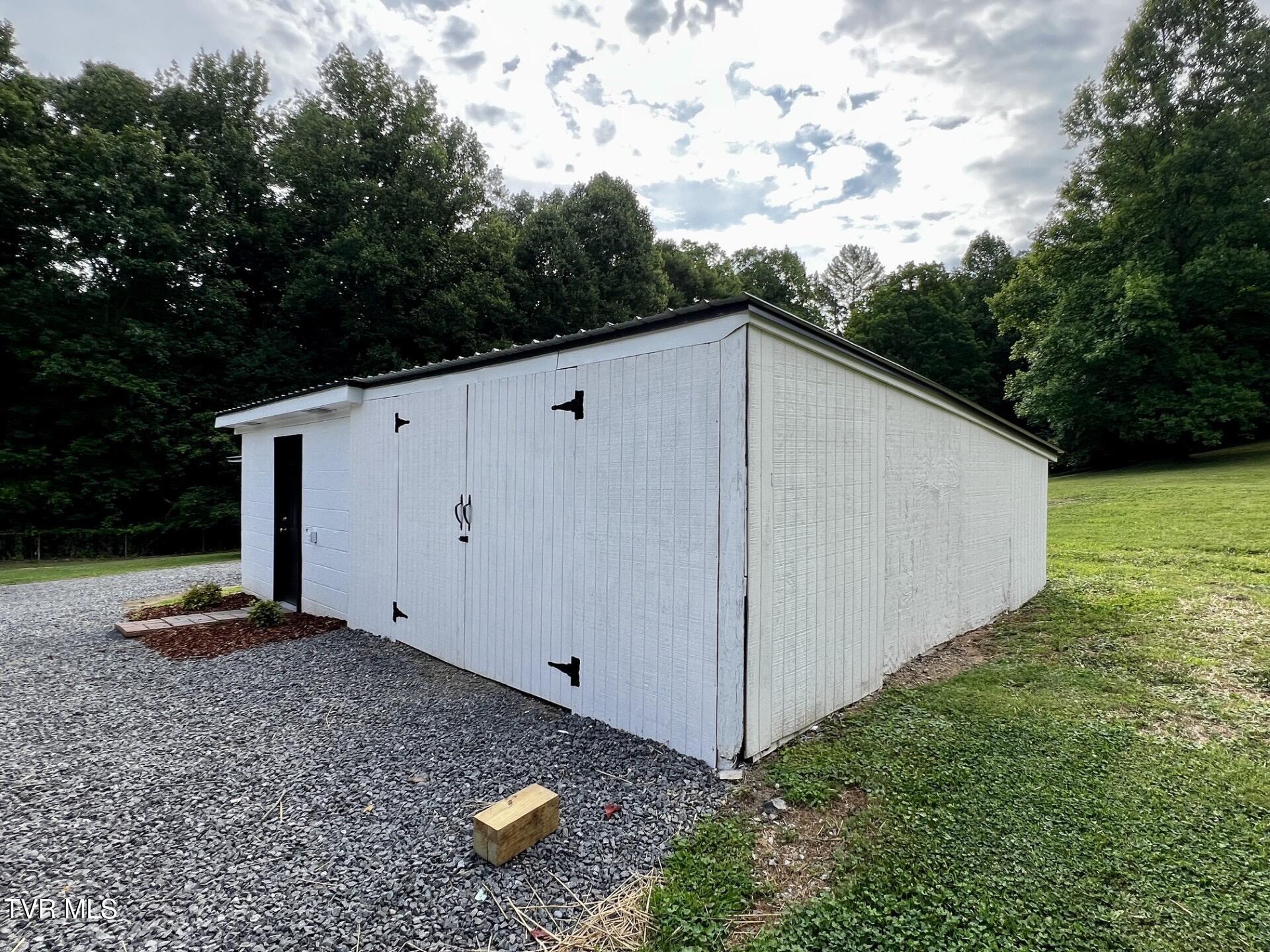 437 Turner Road Bluff City, TN 37618 - Photo 5 of 38 D4B3F815-4A69-4E26-BB05-8E0564FCCC5B
