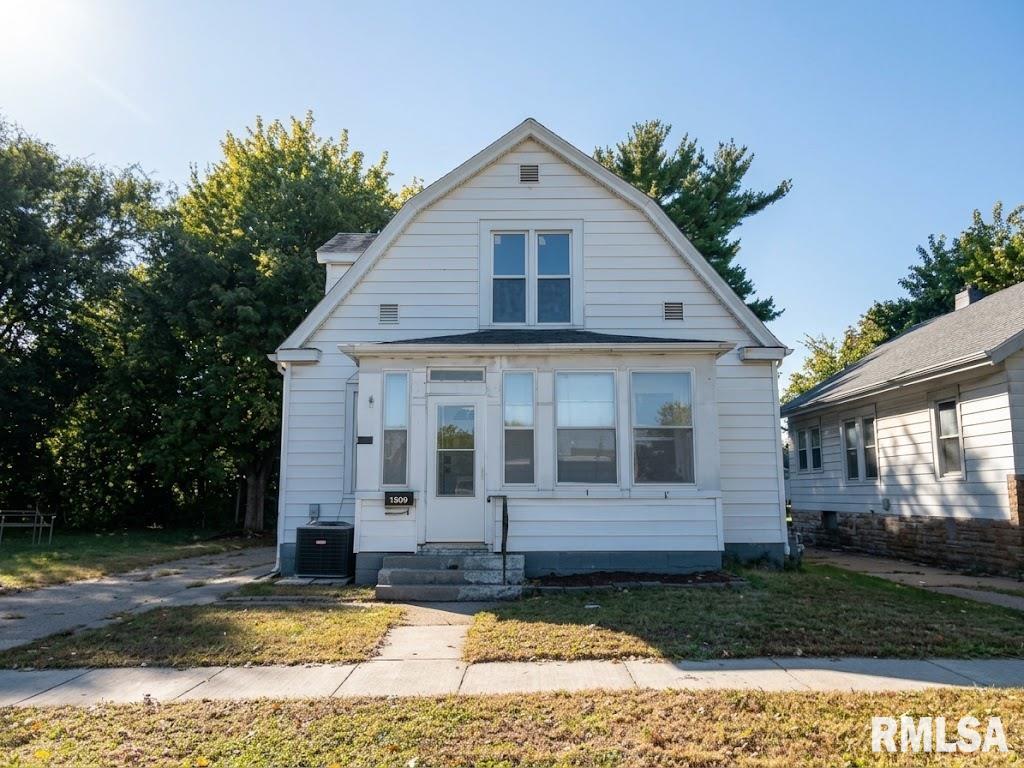 1509 North Michigan Avenue Springfield, IL 62702 - Photo 2 of 14 Gallery Image 2