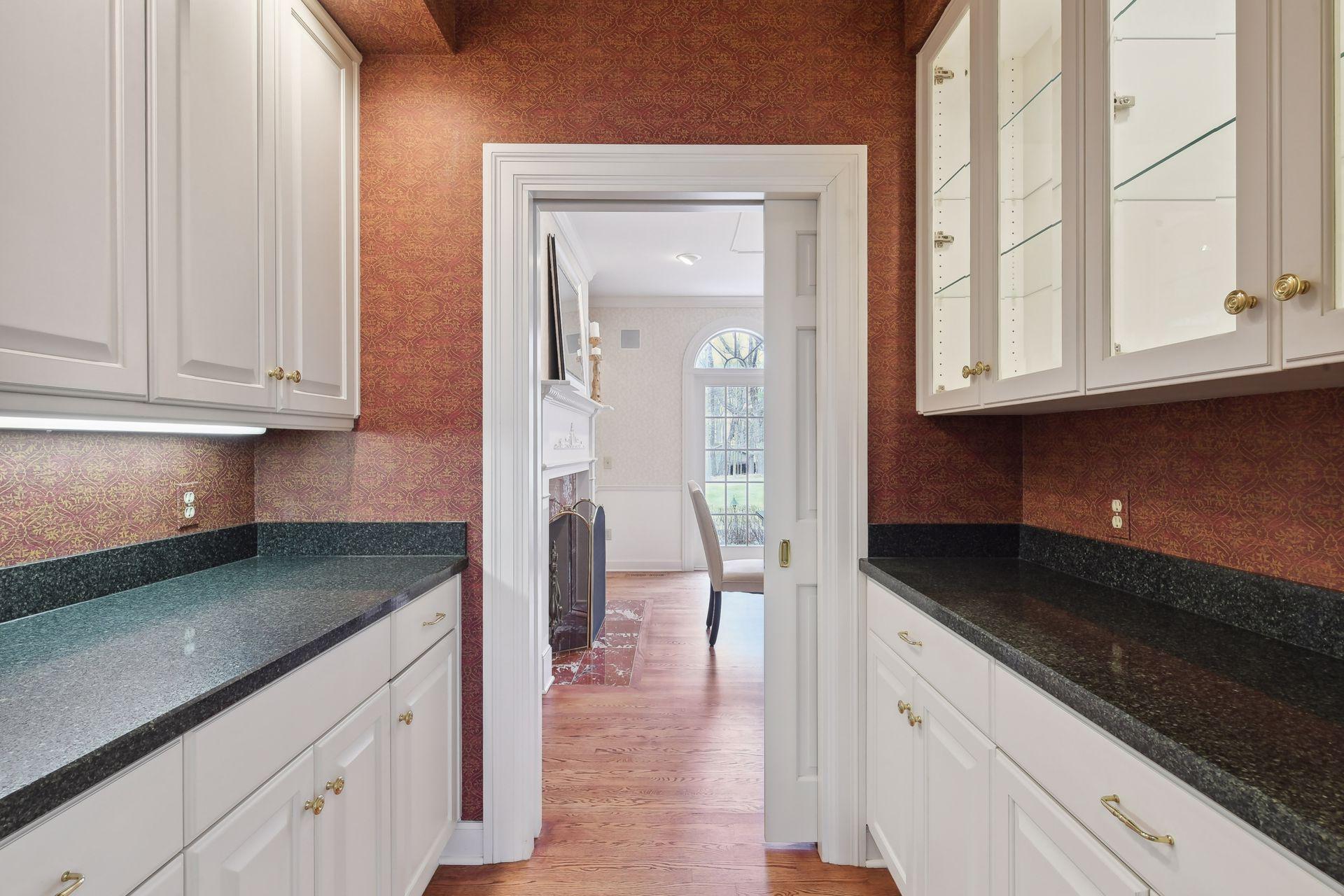 151 Bushaway Road Wayzata, MN 55391 - Photo 8 of 42 Gallery Image 8