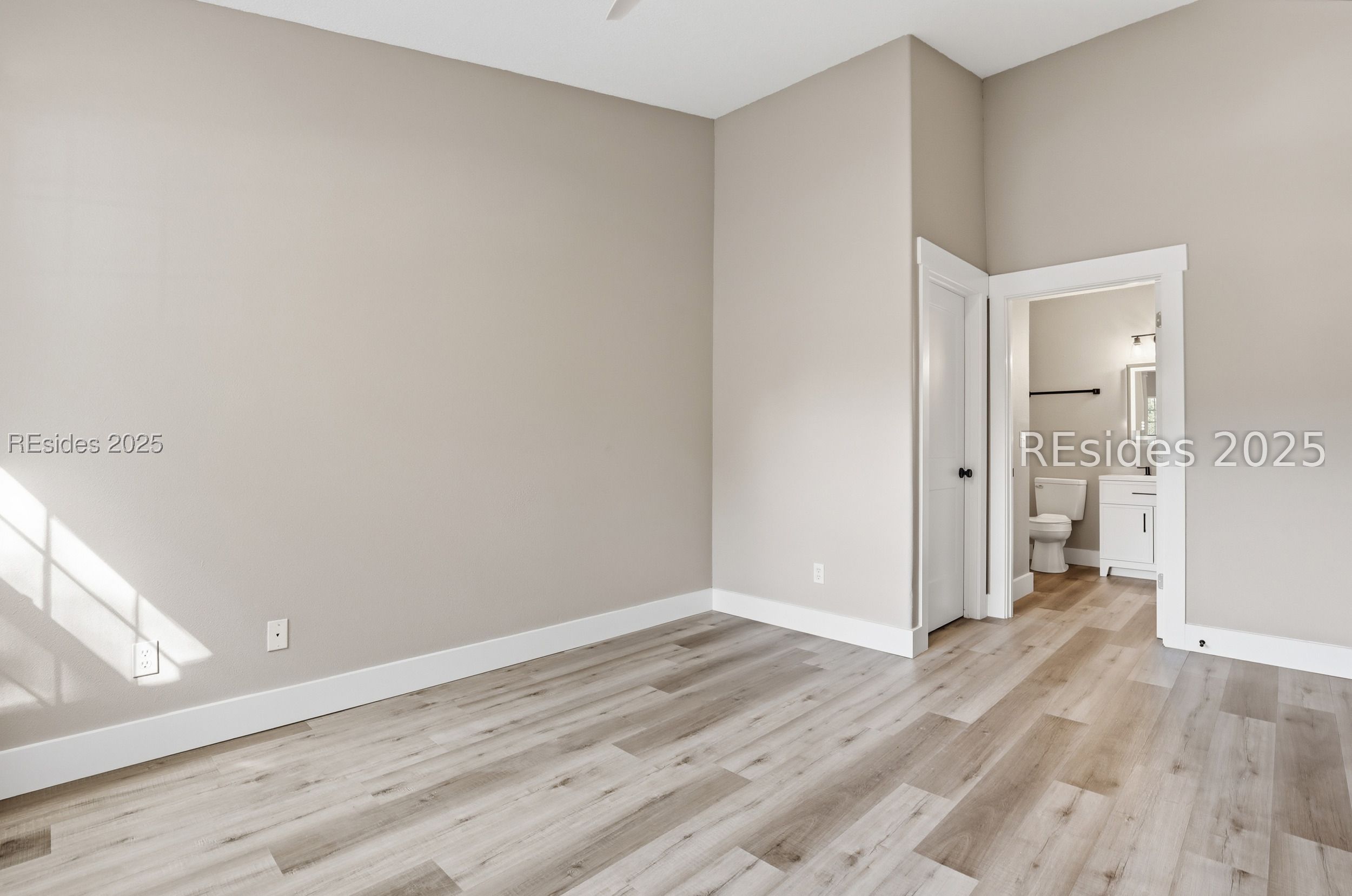 897 Fording Island Road, Unit 1005 Bluffton, SC 29910 - Photo 23 of 38