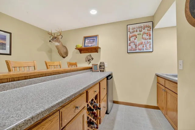 $565,000 | N3560 Oakwood Pass, New London, WI 54961