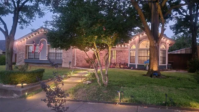 $468,750 | 322 Allegheny Trail Lane, Garland, TX 75043