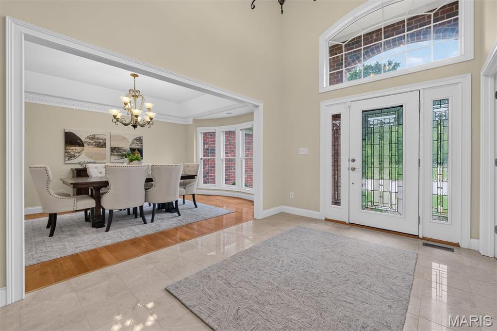 515 North Graeser Road Creve Coeur, MO 63141 - Photo 3 of 40 Gallery Image 3