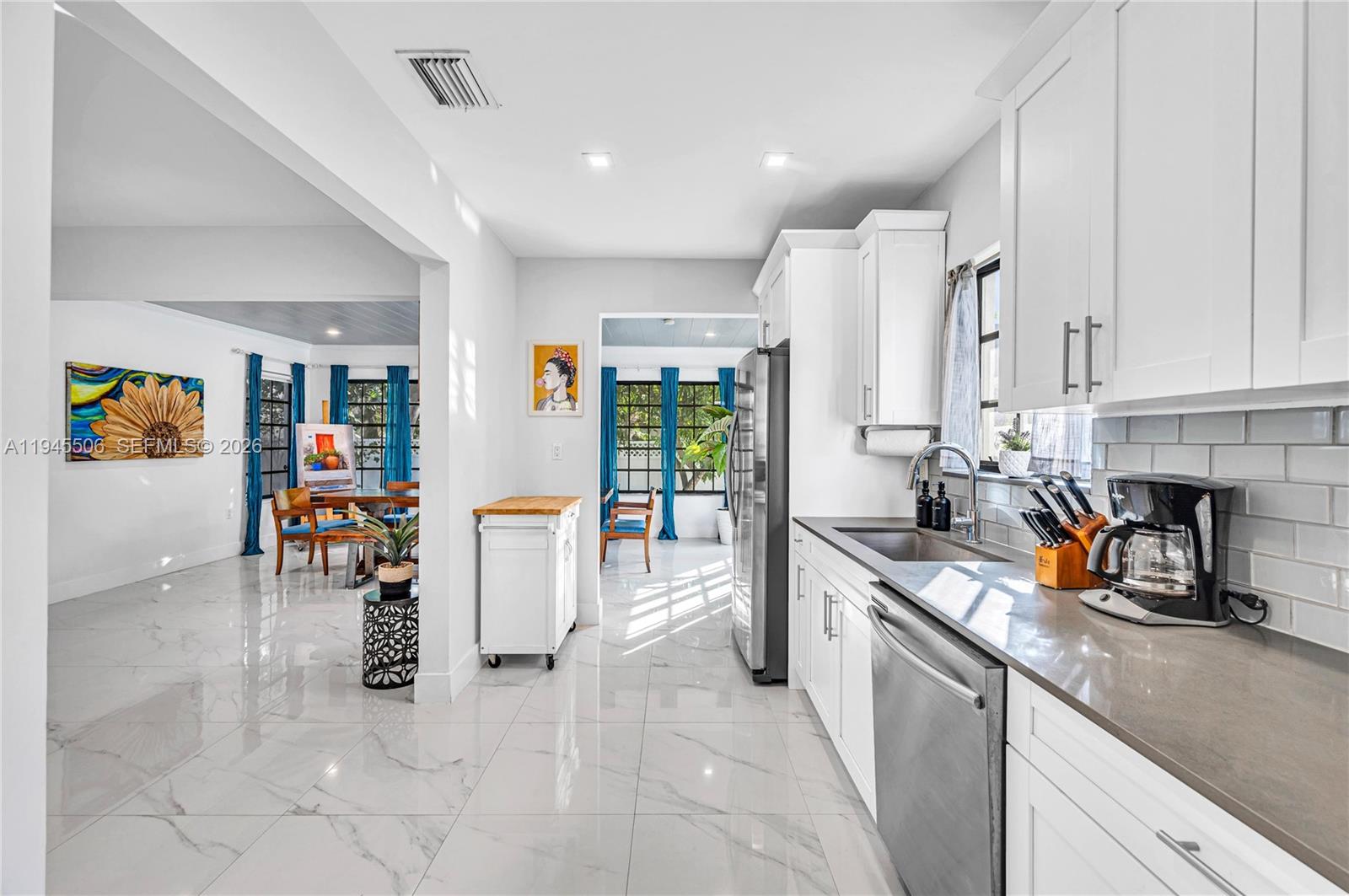 2560 Southwest 19th Terrace Miami, FL 33145 - Photo 12 of 30