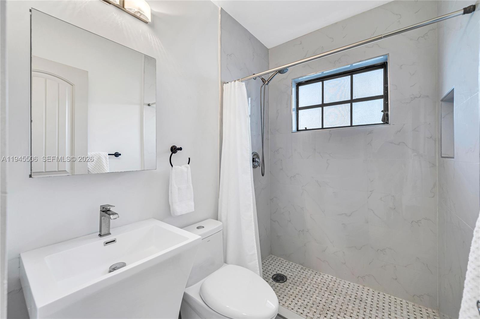 2560 Southwest 19th Terrace Miami, FL 33145 - Photo 20 of 30