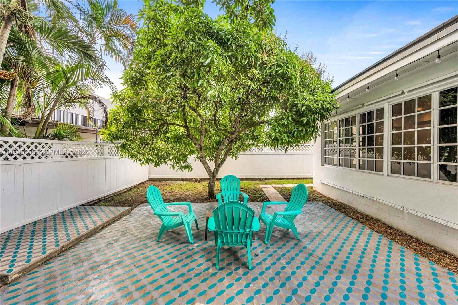 2560 Southwest 19th Terrace Miami, FL 33145 - Photo 26 of 30