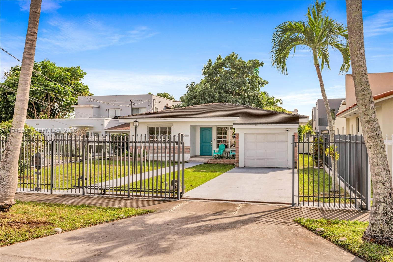 2560 Southwest 19th Terrace Miami, FL 33145 - Photo 3 of 30