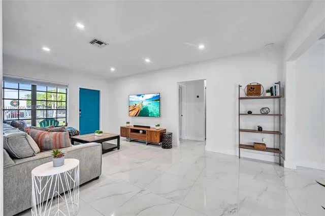 $795,000 | 2560 Southwest 19th Terrace, Miami, FL 33145