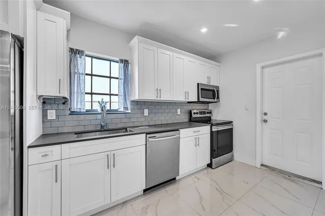 $795,000 | 2560 Southwest 19th Terrace, Miami, FL 33145