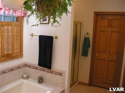 3755 Wilhelm Road Bethlehem, PA 18015 - Photo 18 of 25 Gallery Image 18