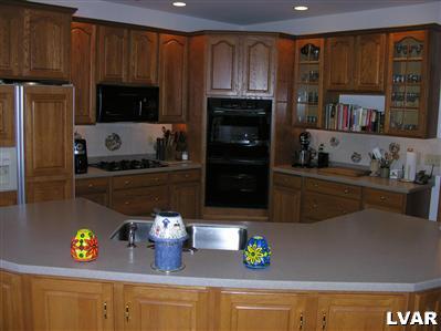 3755 Wilhelm Road Bethlehem, PA 18015 - Photo 4 of 25 Gallery Image 4
