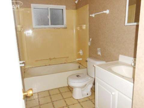 7104 Farrand Road Clio, MI 48420 - Photo 10 of 19 20427269-9.JPG