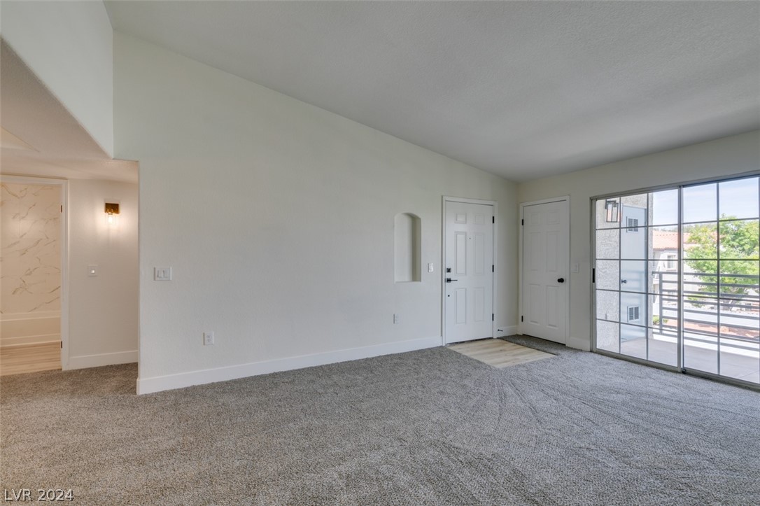 3318 North Decatur Boulevard, Unit 2060 Las Vegas, NV 89130 - Photo 13 of 36 Gallery Image 13