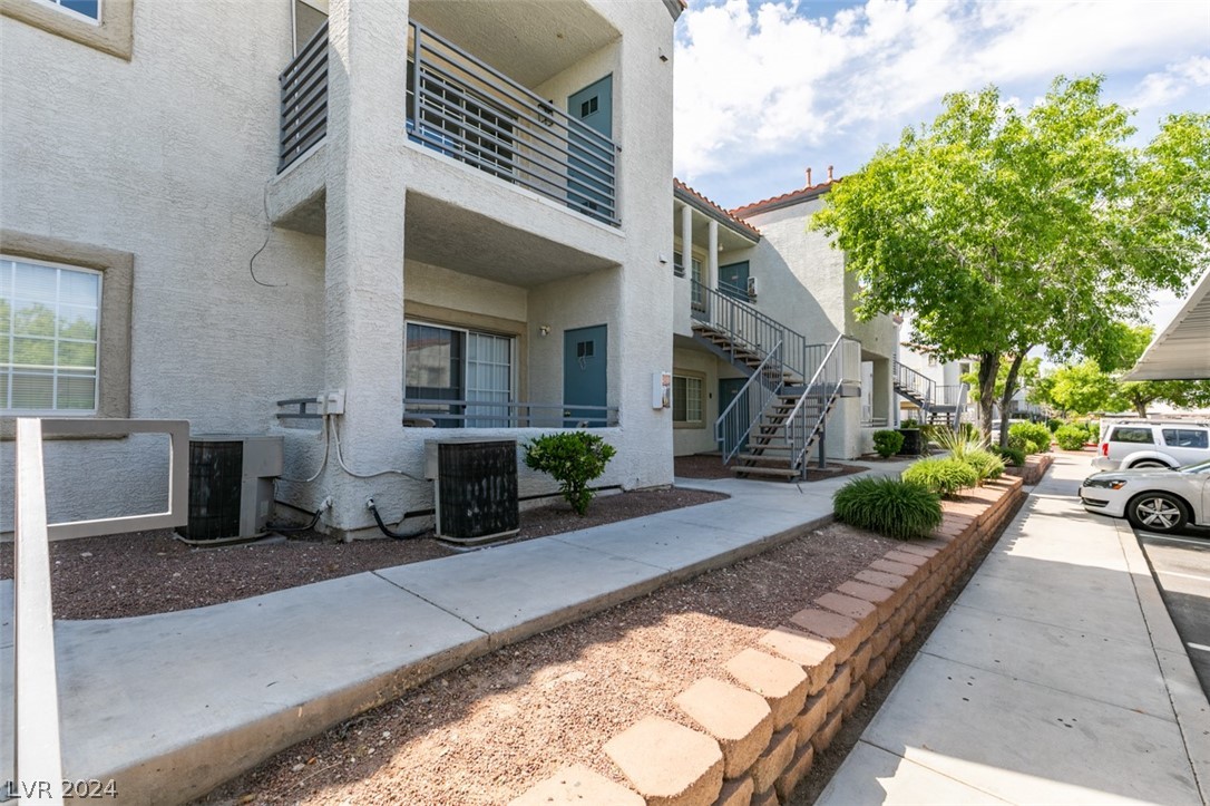 3318 North Decatur Boulevard, Unit 2060 Las Vegas, NV 89130 - Photo 2 of 36 Gallery Image 2