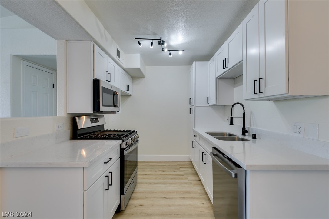 3318 North Decatur Boulevard, Unit 2060 Las Vegas, NV 89130 - Photo 23 of 36 Gallery Image 23