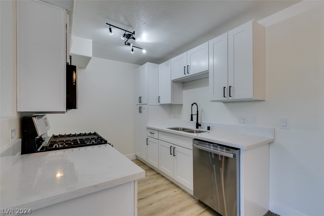 3318 North Decatur Boulevard, Unit 2060 Las Vegas, NV 89130 - Photo 24 of 36 Gallery Image 24