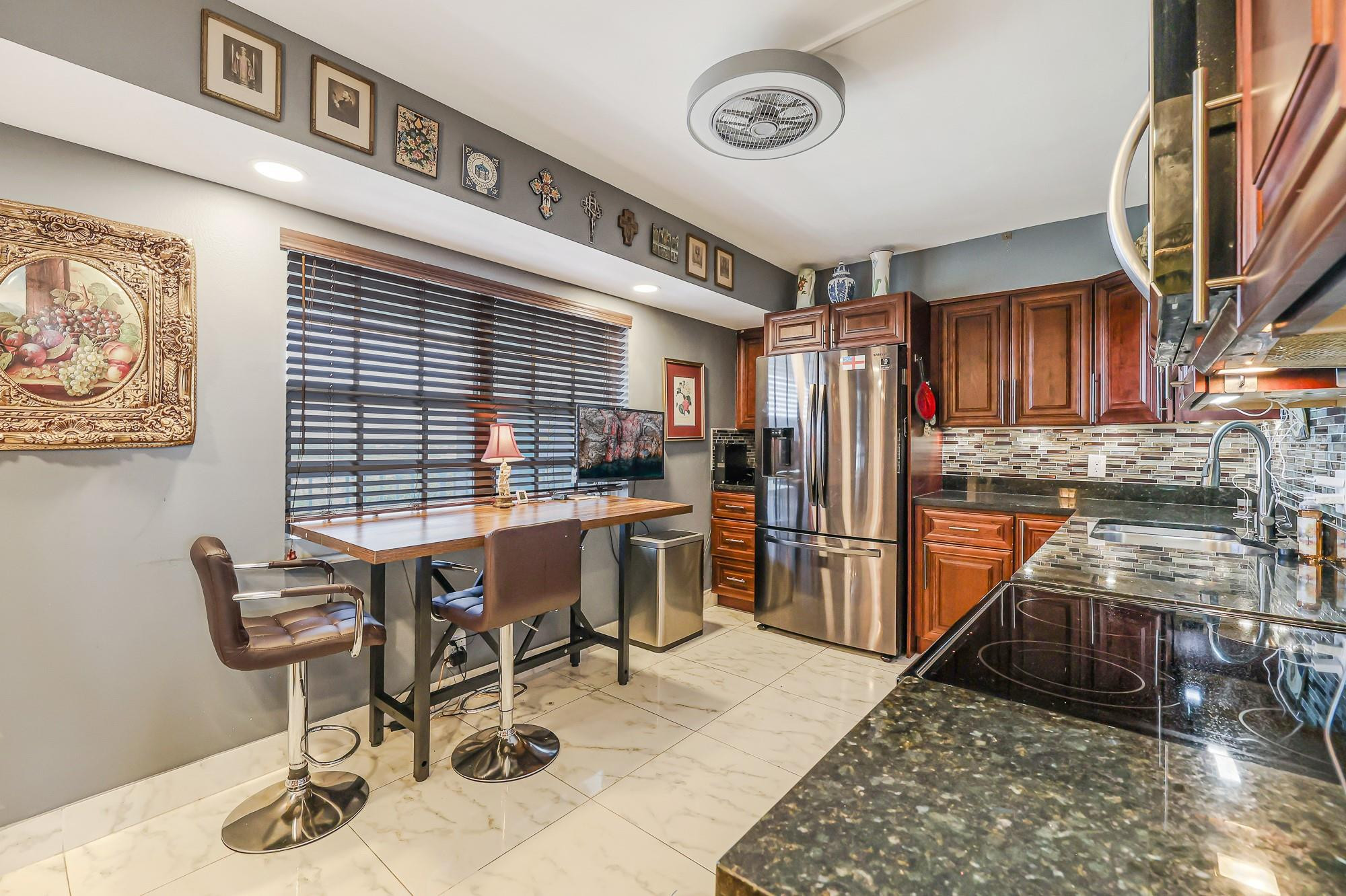 3520 Oaks Way, Unit 809 Pompano Beach, FL 33069 - Photo 13 of 39 Photo 13