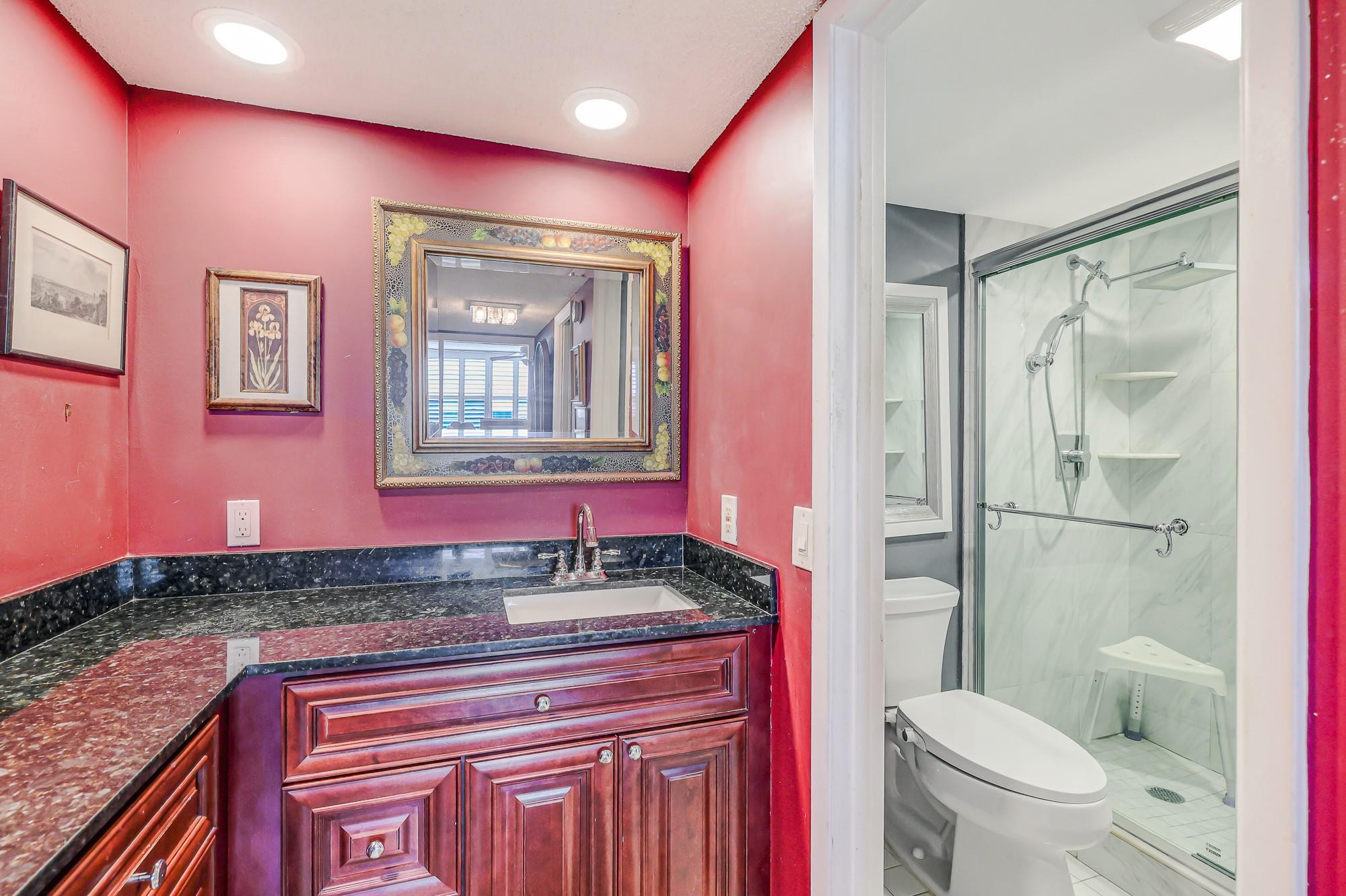 3520 Oaks Way, Unit 809 Pompano Beach, FL 33069 - Photo 32 of 39 Photo 32