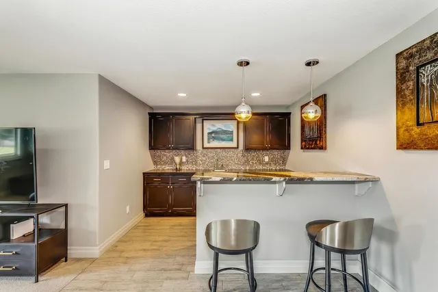 $599,900 | 1619 North Lakeside Drive, Andover, KS 67002