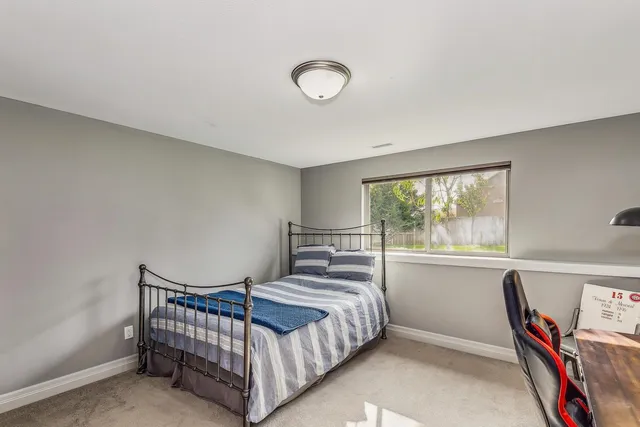 $599,900 | 1619 North Lakeside Drive, Andover, KS 67002