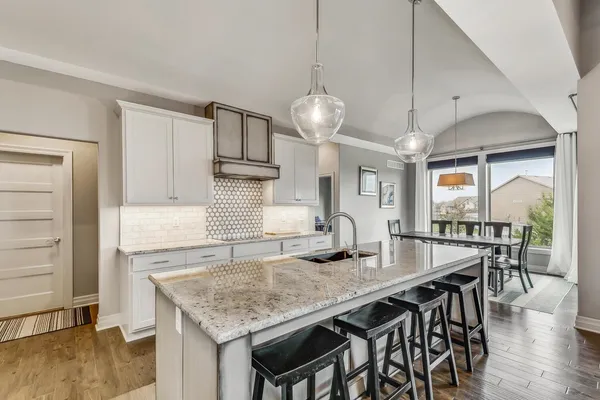 $599,900 | 1619 North Lakeside Drive, Andover, KS 67002