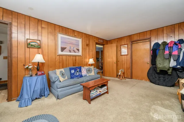 $699,000 | 20 Mulford Lane, Hillsborough, NJ 08844