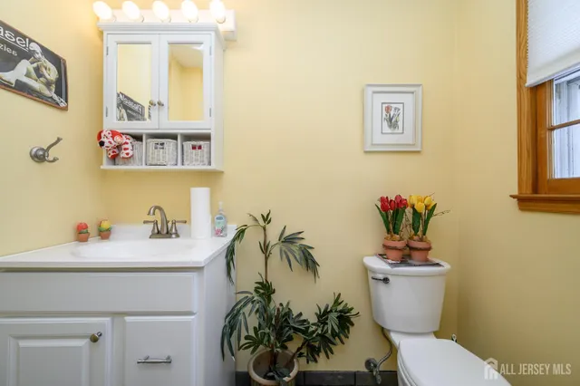 $699,000 | 20 Mulford Lane, Hillsborough, NJ 08844