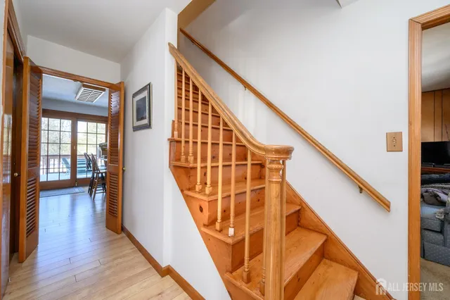 $699,000 | 20 Mulford Lane, Hillsborough, NJ 08844