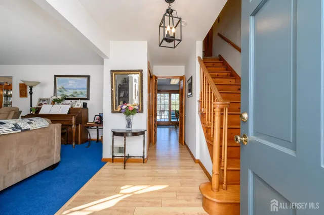 $699,000 | 20 Mulford Lane, Hillsborough, NJ 08844