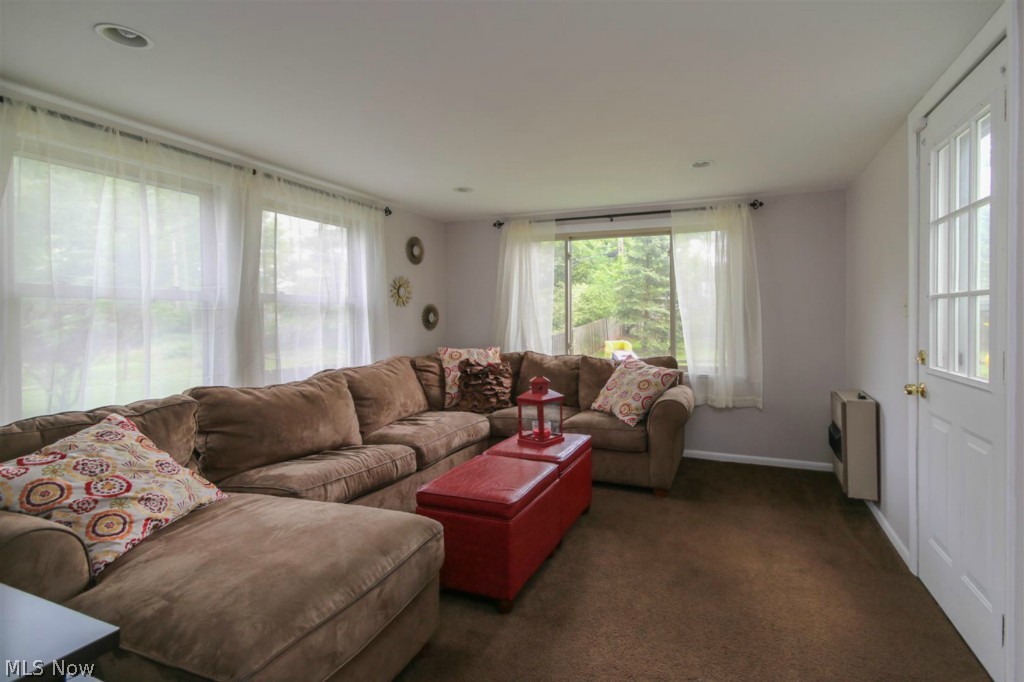 993 Professor Road Cleveland, OH 44124 - Photo 10 of 23