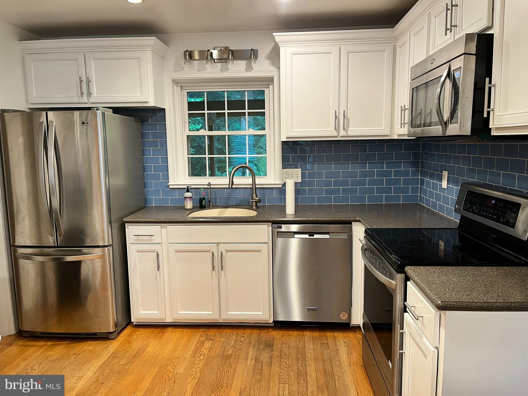 10220 Vale Road Vienna, VA 22181 - Photo 2 of 28