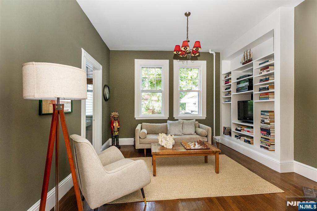53 Hillside Avenue Glen Ridge, NJ 07028 - Photo 15 of 50