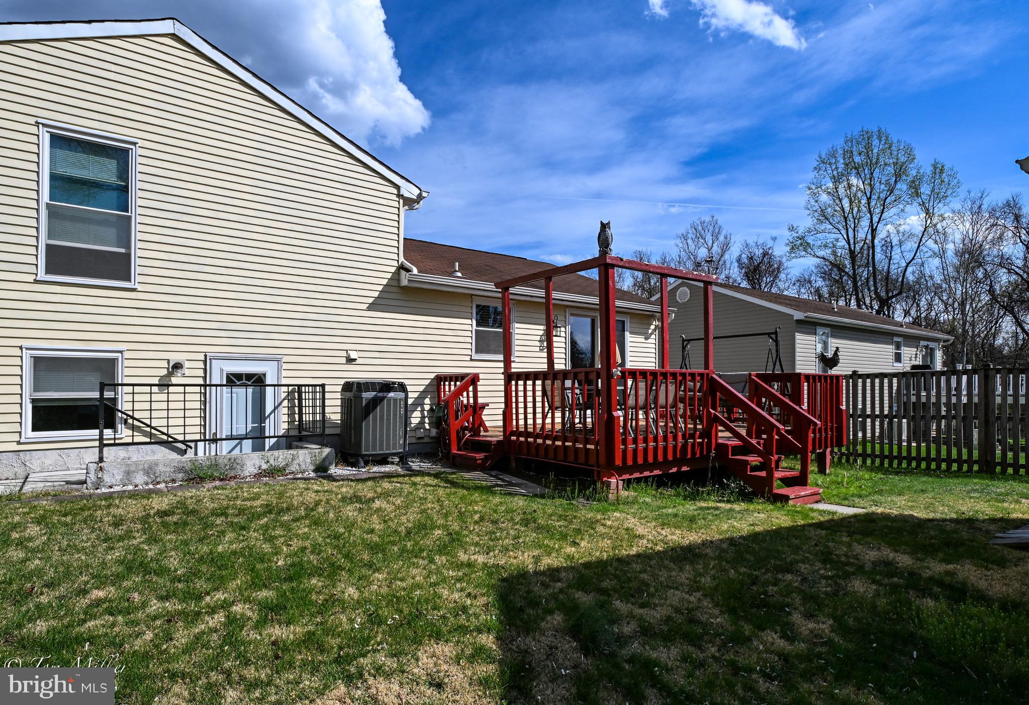 8802 Goldentree Lane Baltimore, MD 21221 - Photo 38 of 38 Gallery Image 38