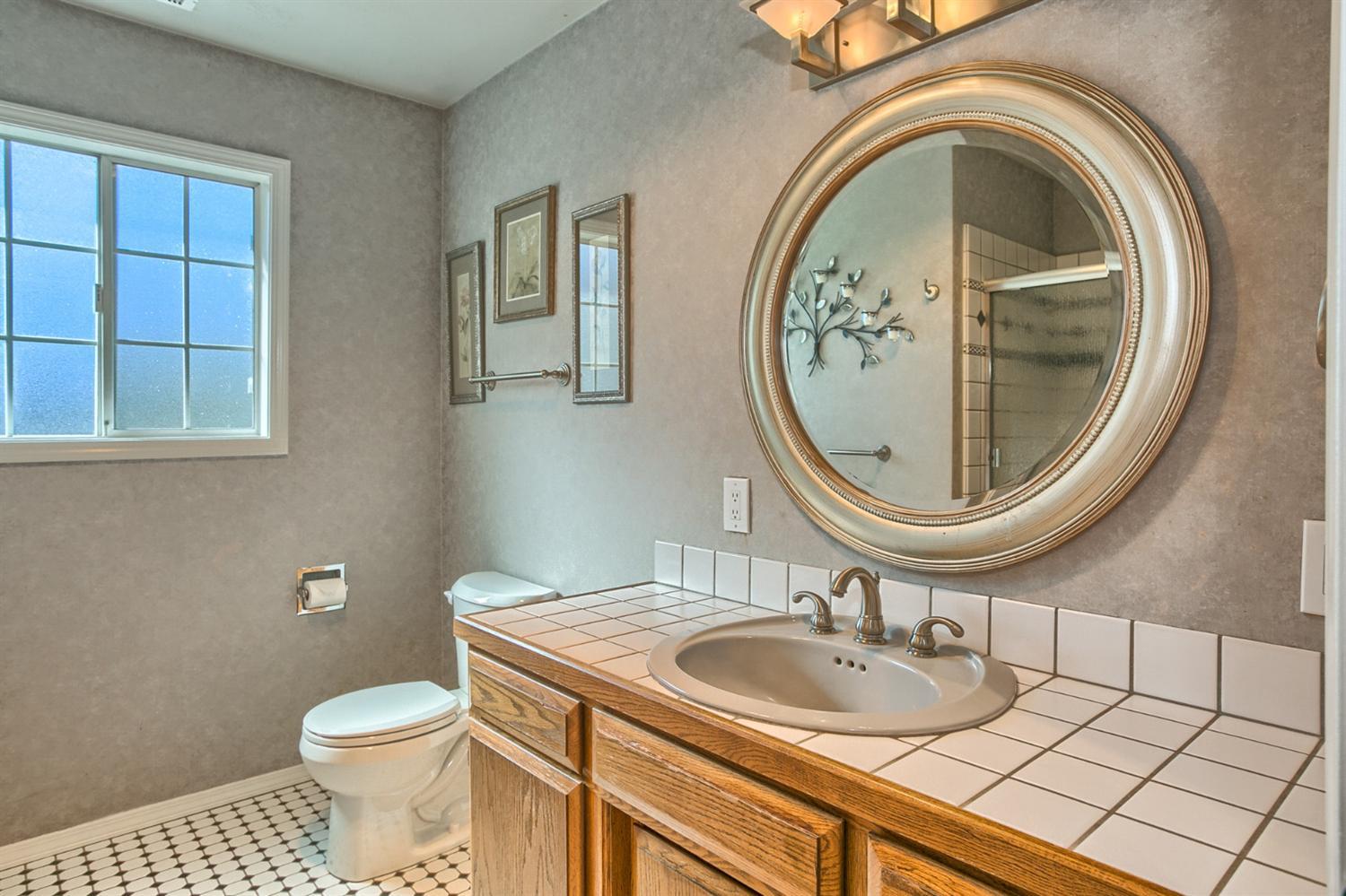 293 Pierce Road Medford, OR 97504 - Photo 25 of 35 Additional Photo