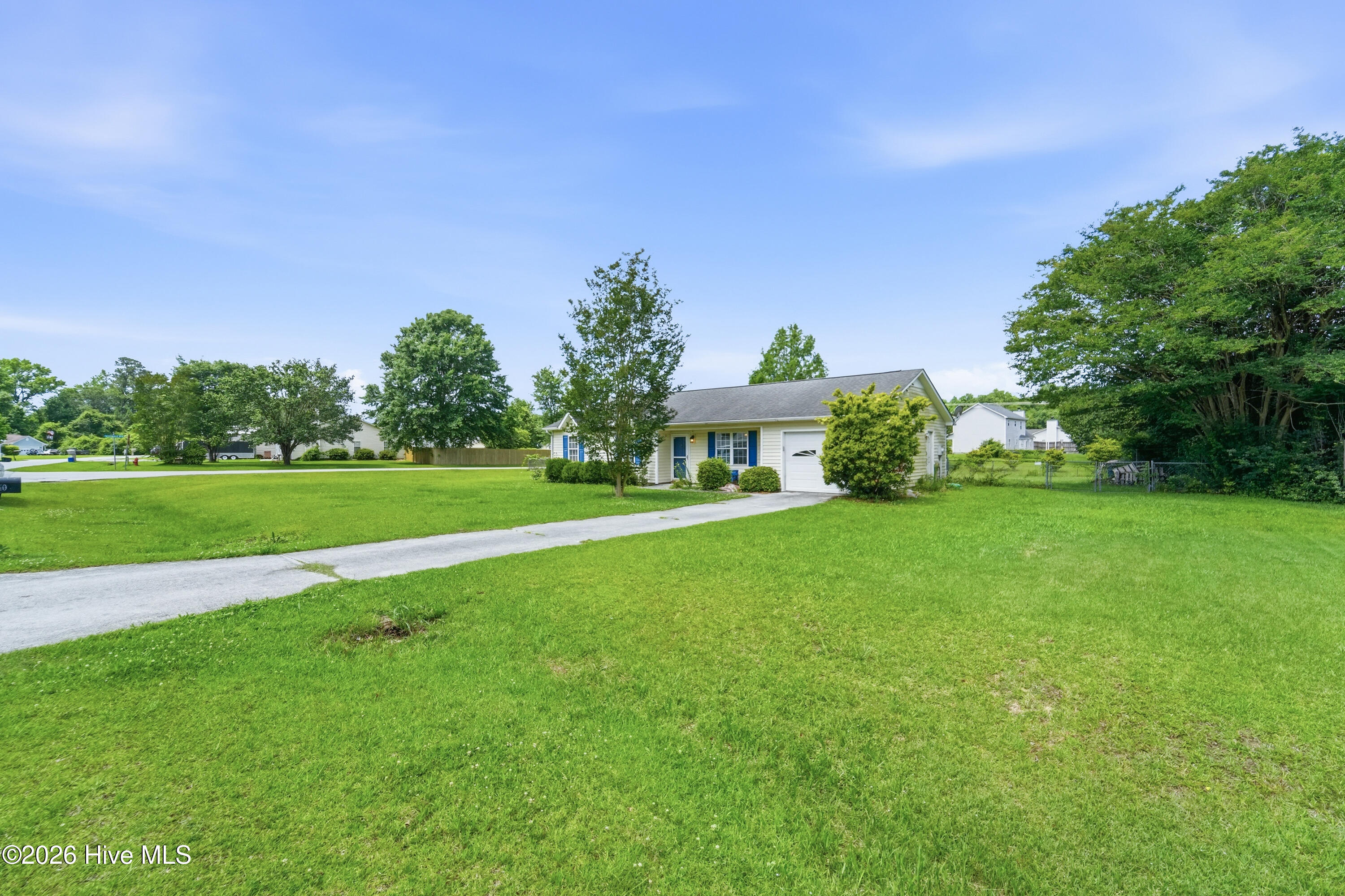 310 Steller Road Jacksonville, NC 28540 - Photo 10 of 47 310 Steller Road, Jacksonville, NC