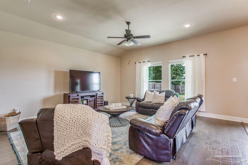 344 Topeka Road Pensacola, FL 32514 - Photo 33 of 50 Gallery Image 33