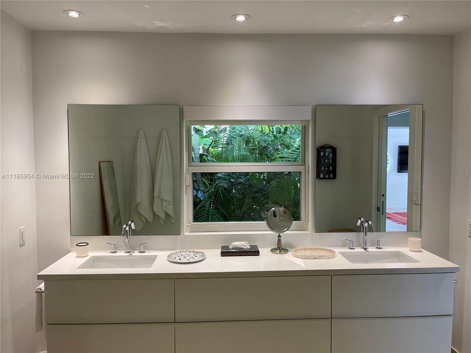 3640 Battersea Road Miami, FL 33133 - Photo 9 of 18 Gallery Image 9
