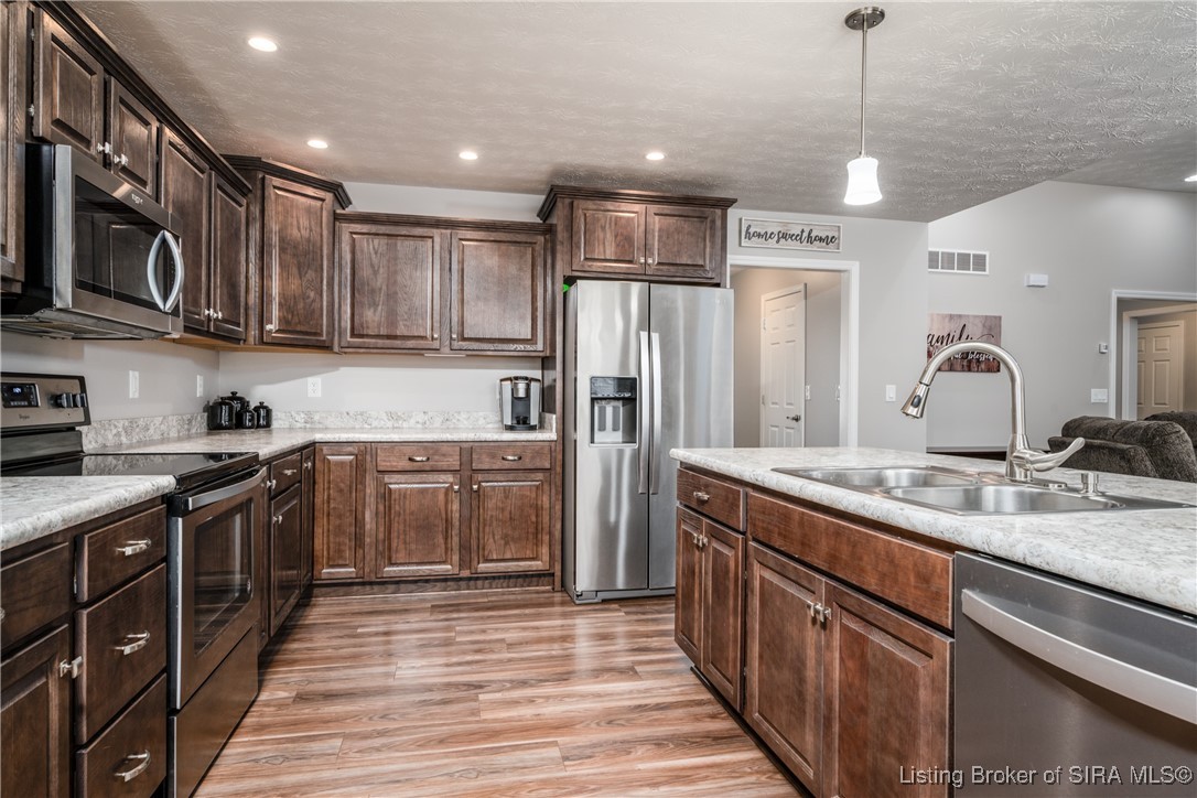 424 Pine Dr Circle Henryville, IN 47126 - Photo 12 of 41