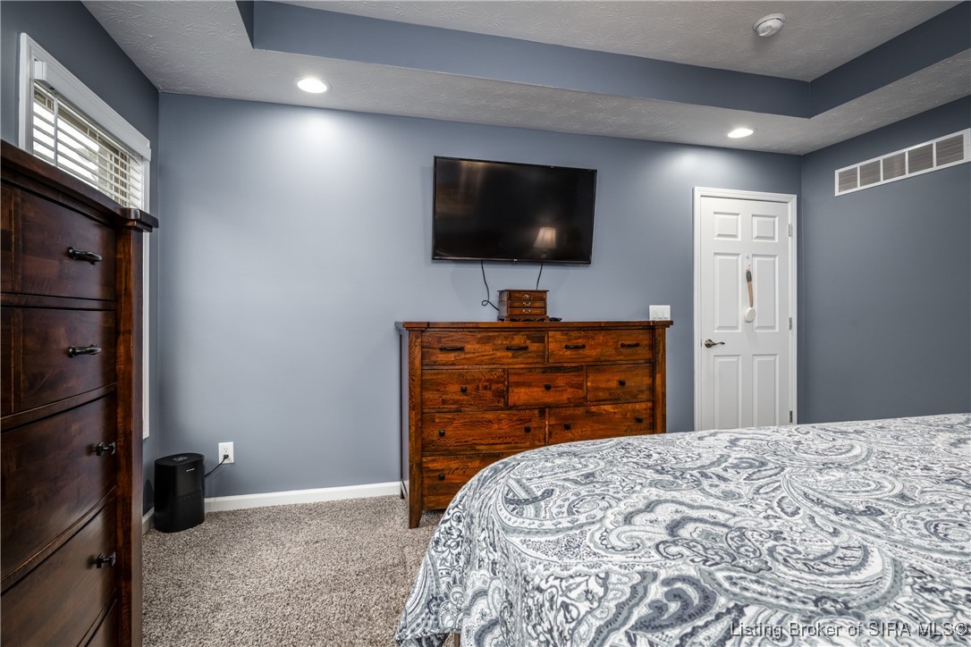 424 Pine Dr Circle Henryville, IN 47126 - Photo 17 of 41