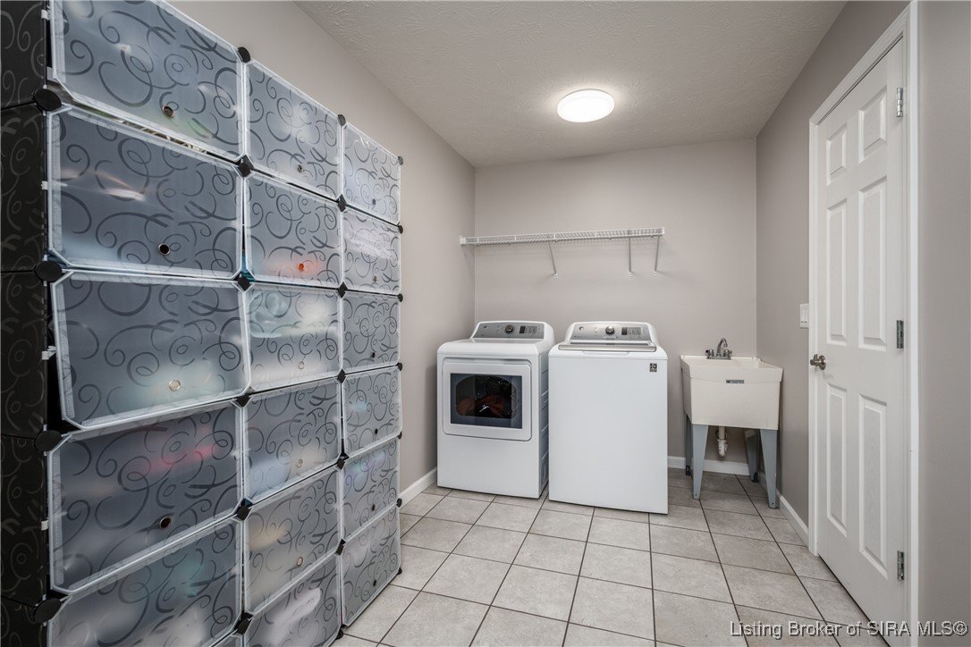 424 Pine Dr Circle Henryville, IN 47126 - Photo 20 of 41