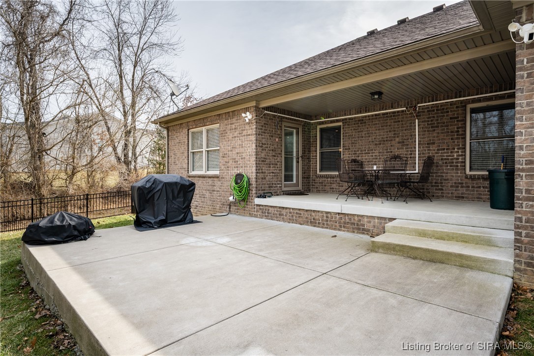 424 Pine Dr Circle Henryville, IN 47126 - Photo 39 of 41