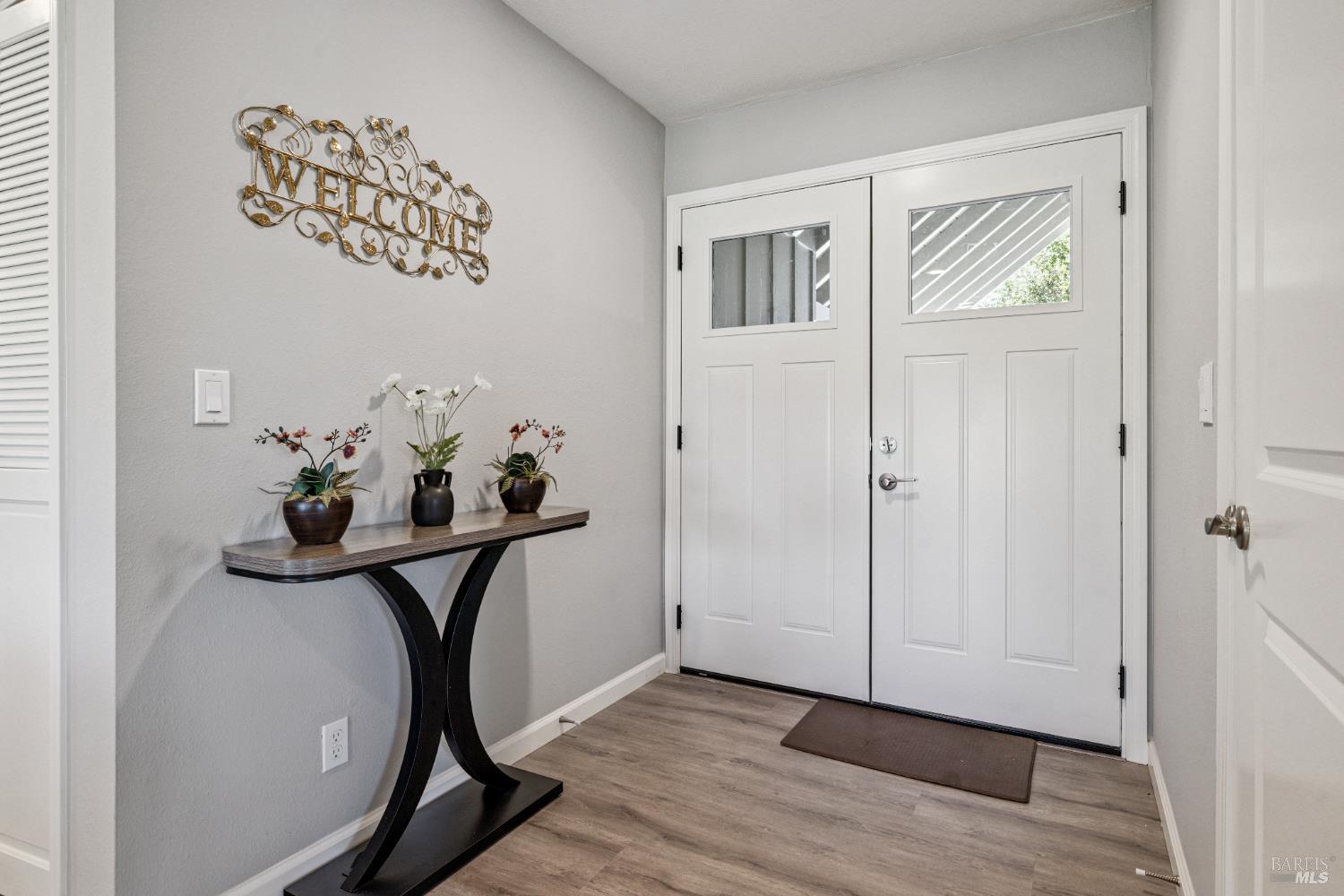 120 Oak Island Circle Santa Rosa, CA 95409 - Photo 14 of 28 a view of a hallway with workspace