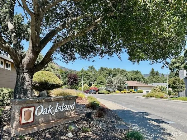 $928,900 | 120 Oak Island Circle, Santa Rosa, CA 95409