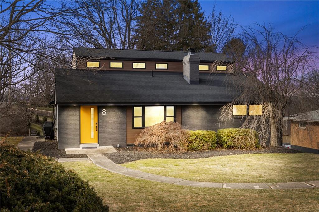 8 Robin Road McKees Rocks, PA 15136 - Photo 1 of 50 Gallery Image 1
