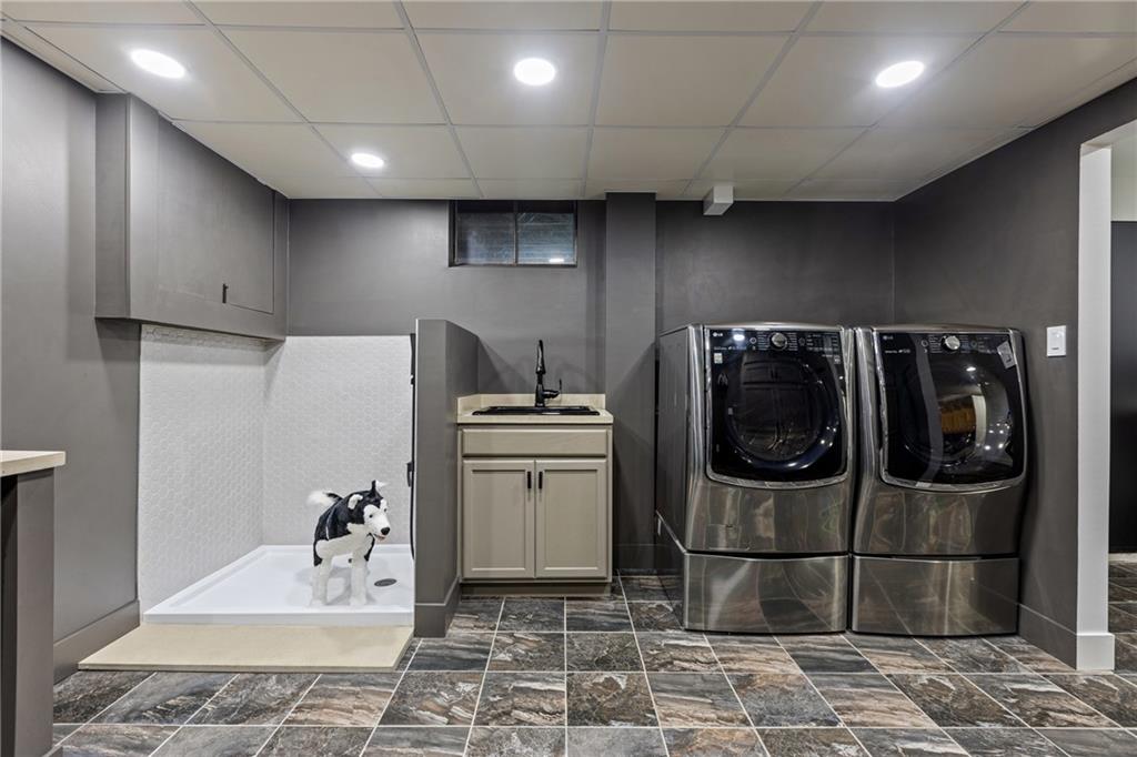 8 Robin Road McKees Rocks, PA 15136 - Photo 37 of 50 Gallery Image 37