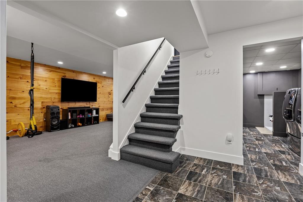 8 Robin Road McKees Rocks, PA 15136 - Photo 38 of 50 Gallery Image 38