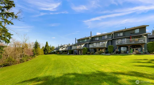 $599,000 | 3500 Ridgemont Way, Unit 3, Bellingham, WA 98229
