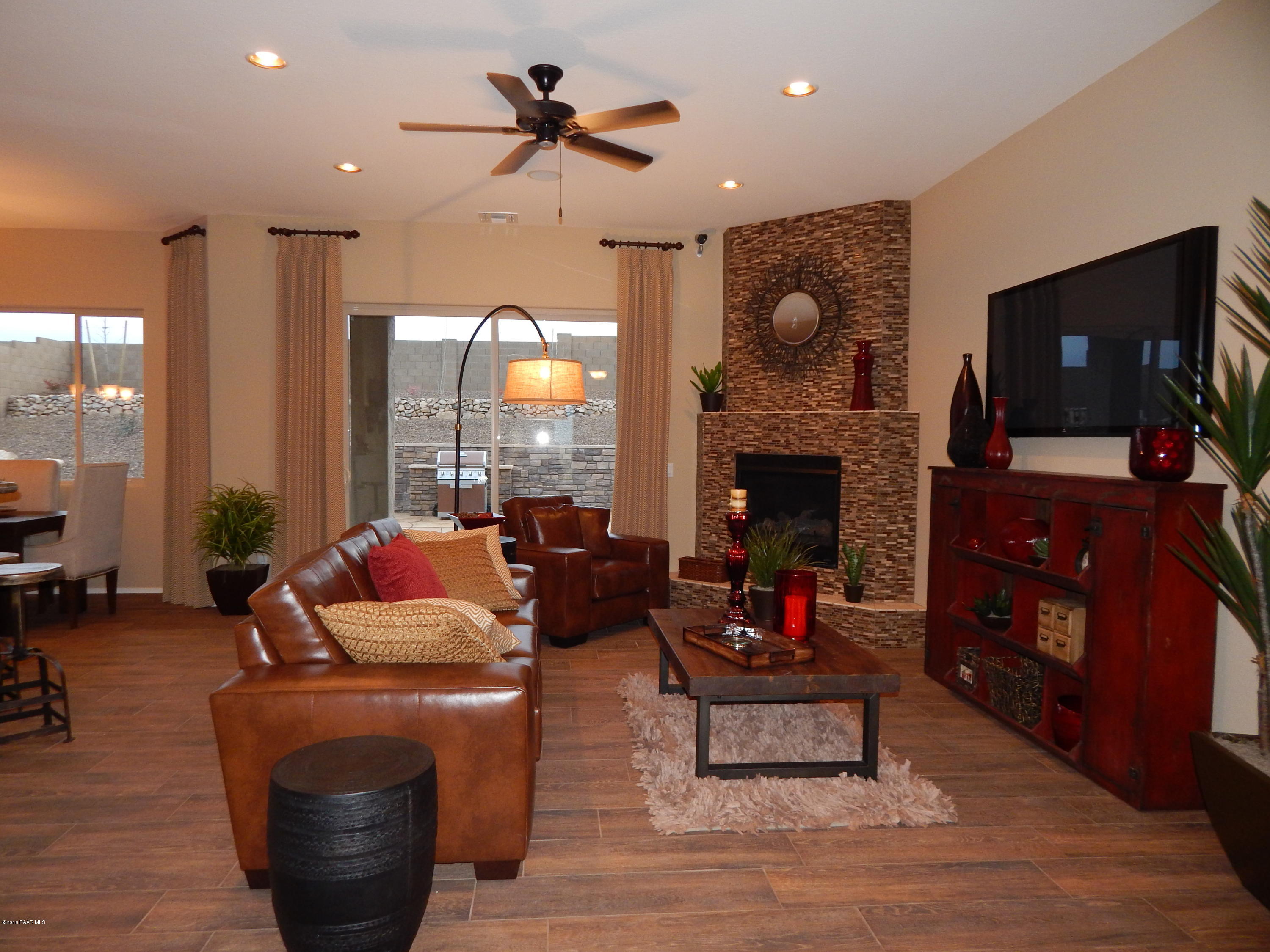 6245 Dutton Drive Prescott Valley, AZ 86314 - Photo 3 of 29 Model Home Picture 3