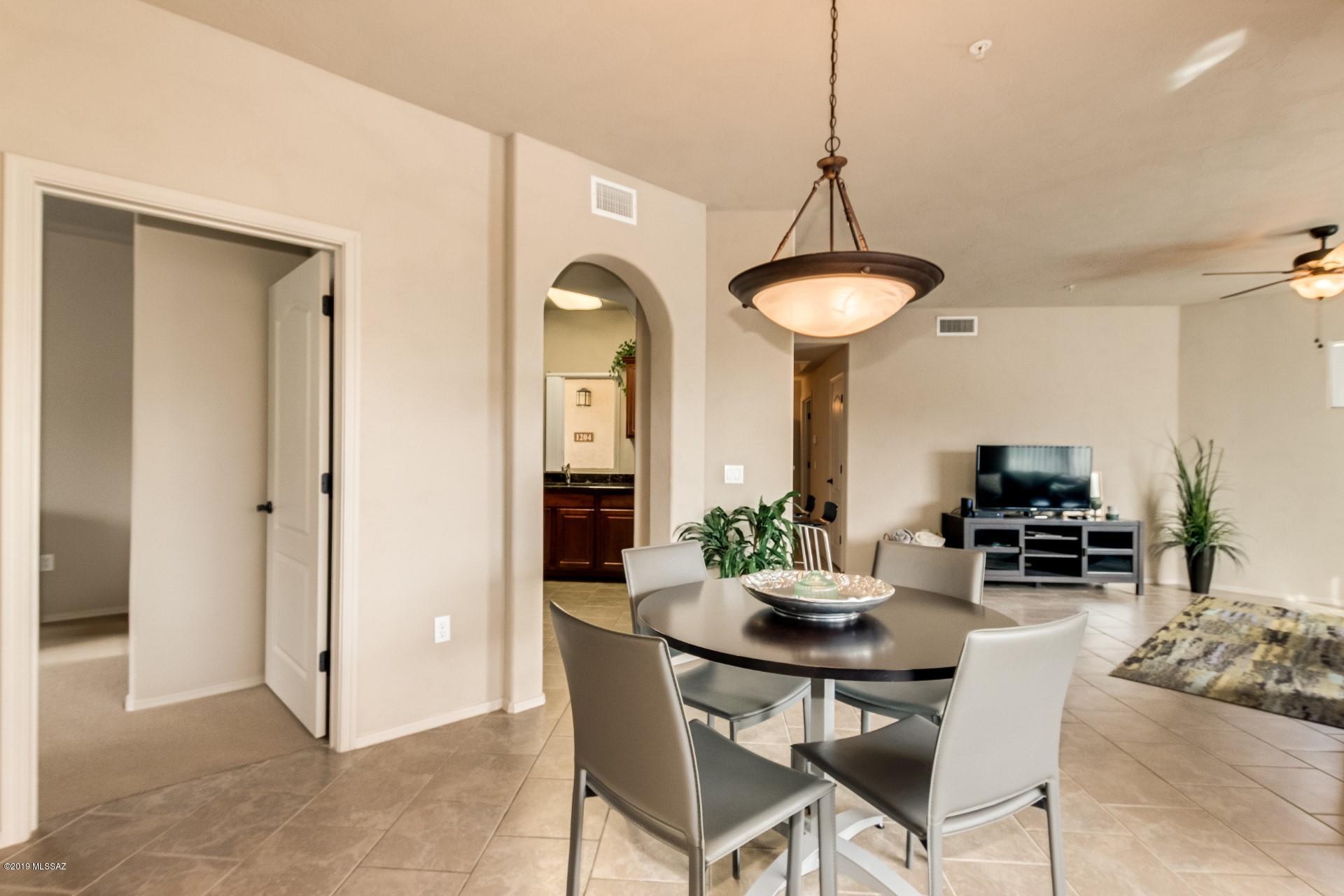 2550 East River Road, Unit 1204 Tucson, AZ 85718 - Photo 7 of 20